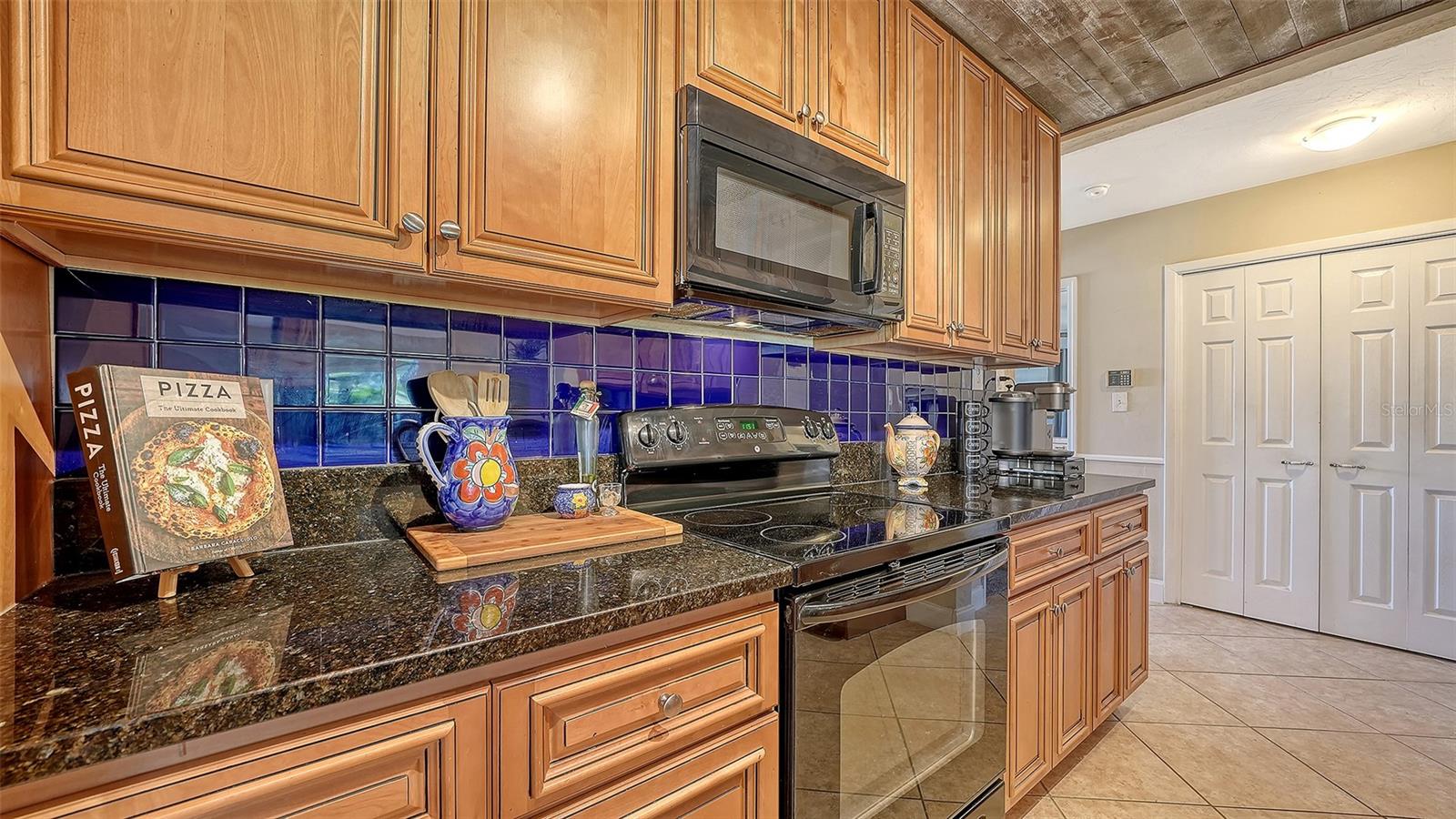 WHITFIELD COUNTRY CLUB - Residential