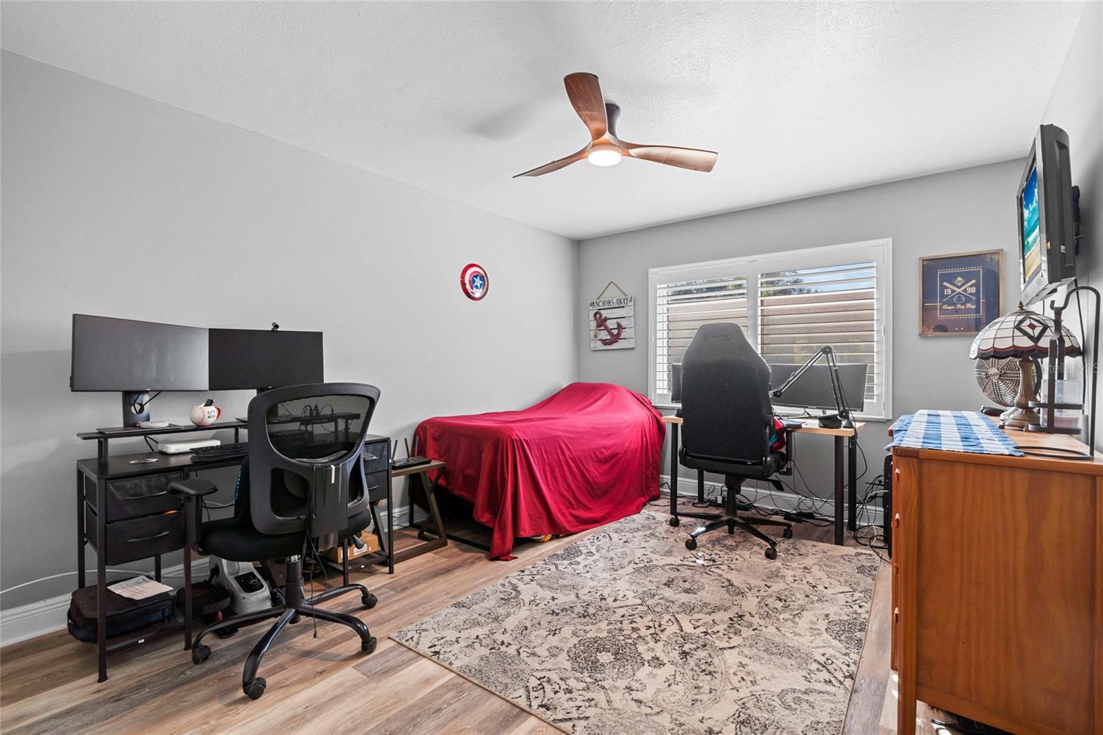 IMPERIAL COVE 13 - Residential