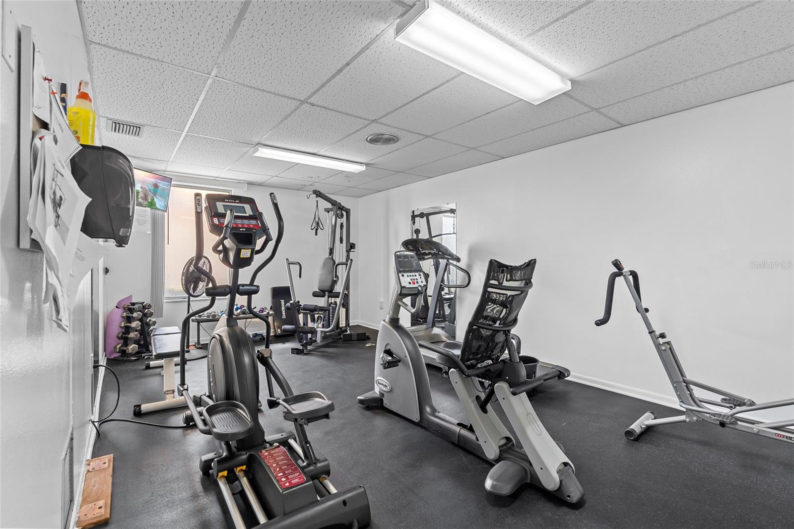 IMPERIAL COVE 13 - Residential