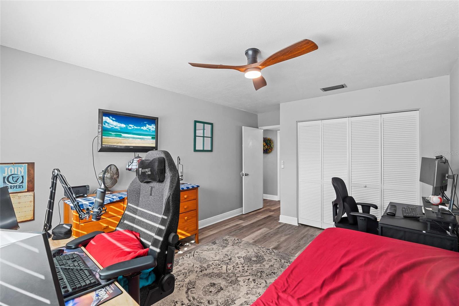 IMPERIAL COVE 13 - Residential