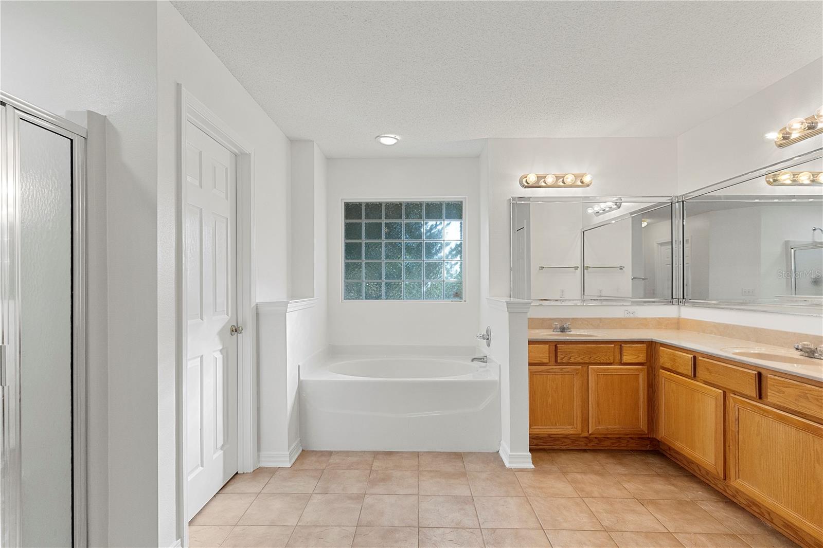 6622 HALLENDALE DRIVE