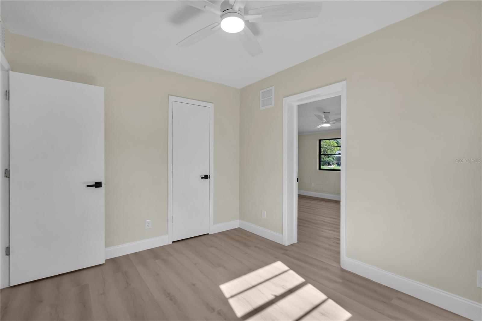 TANGELO PARK SEC 02 - Residential Lease