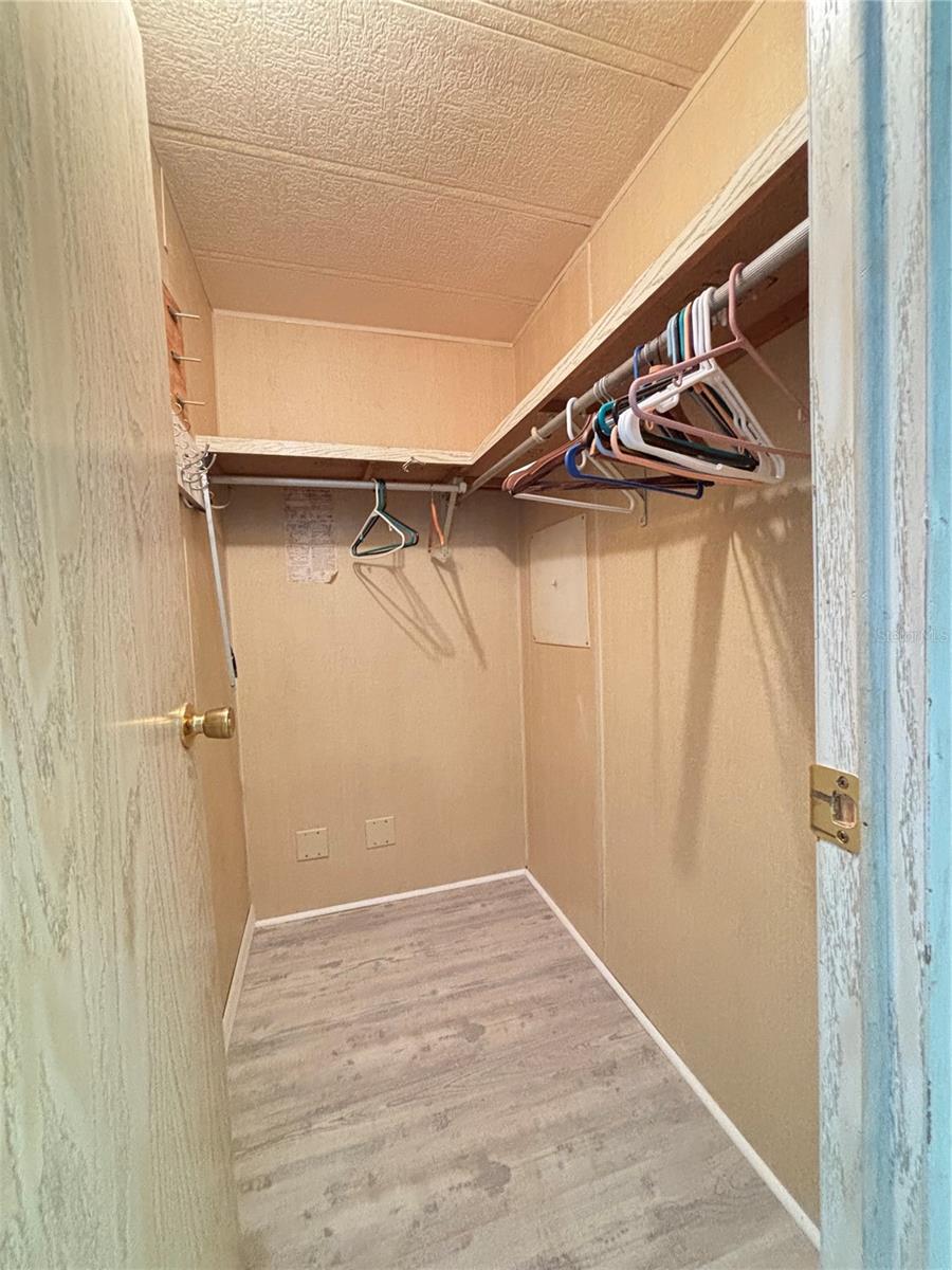 TERRA CEIA MANOR CO-OP - Residential