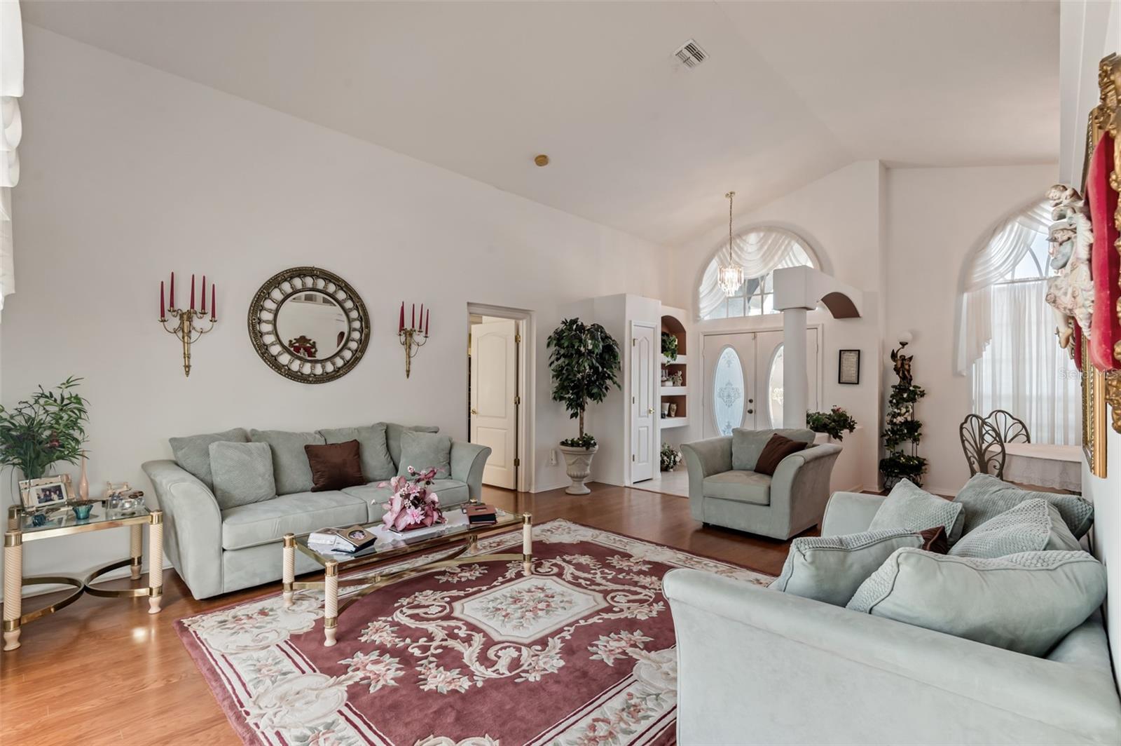 RAINBOW WOODS - Residential