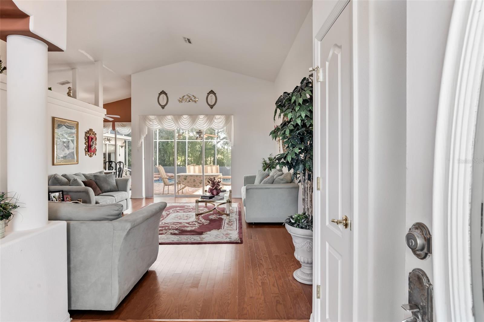 RAINBOW WOODS - Residential