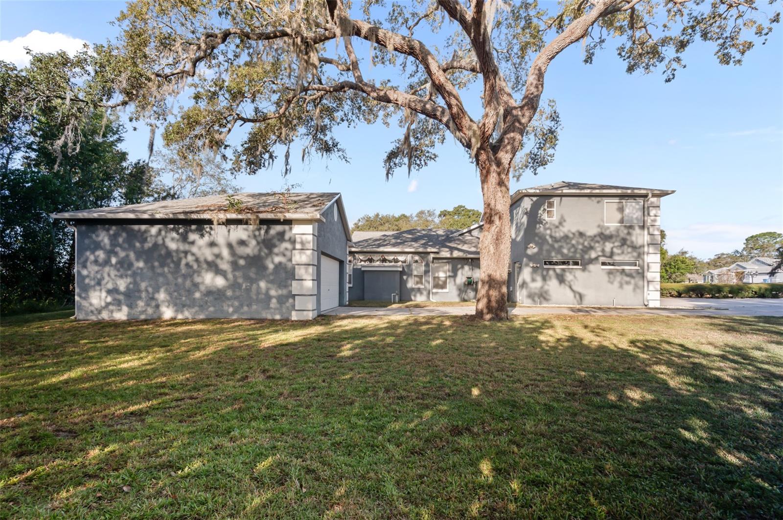 RAINBOW WOODS - Residential