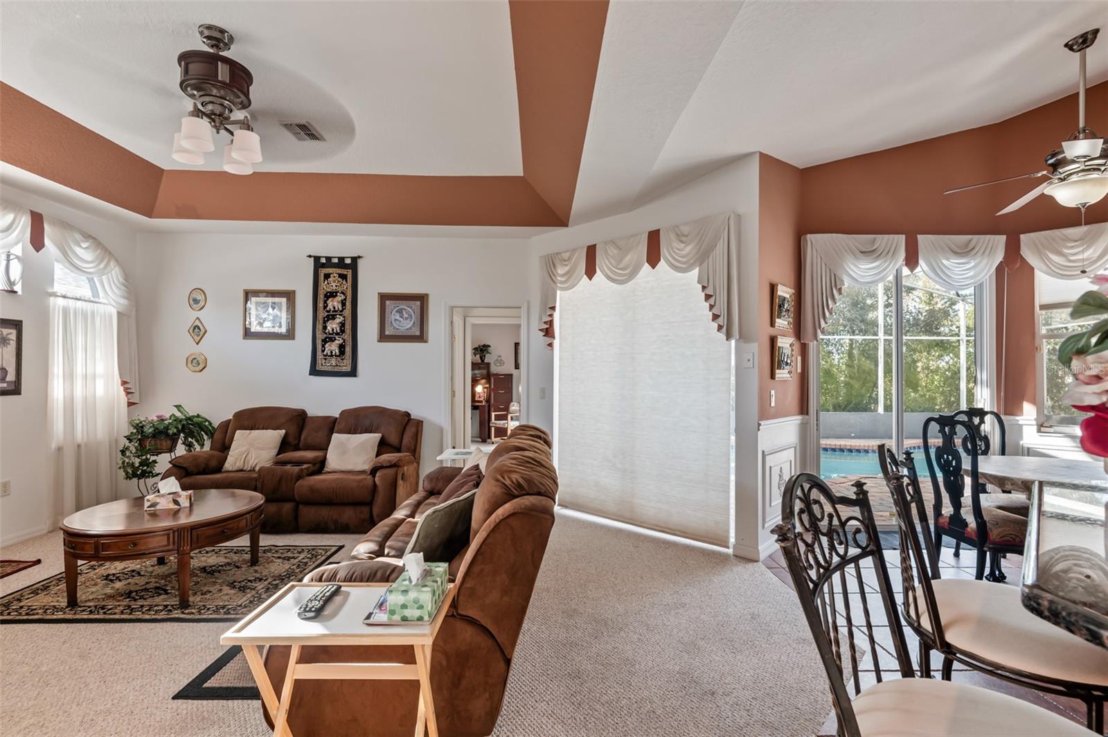 RAINBOW WOODS - Residential