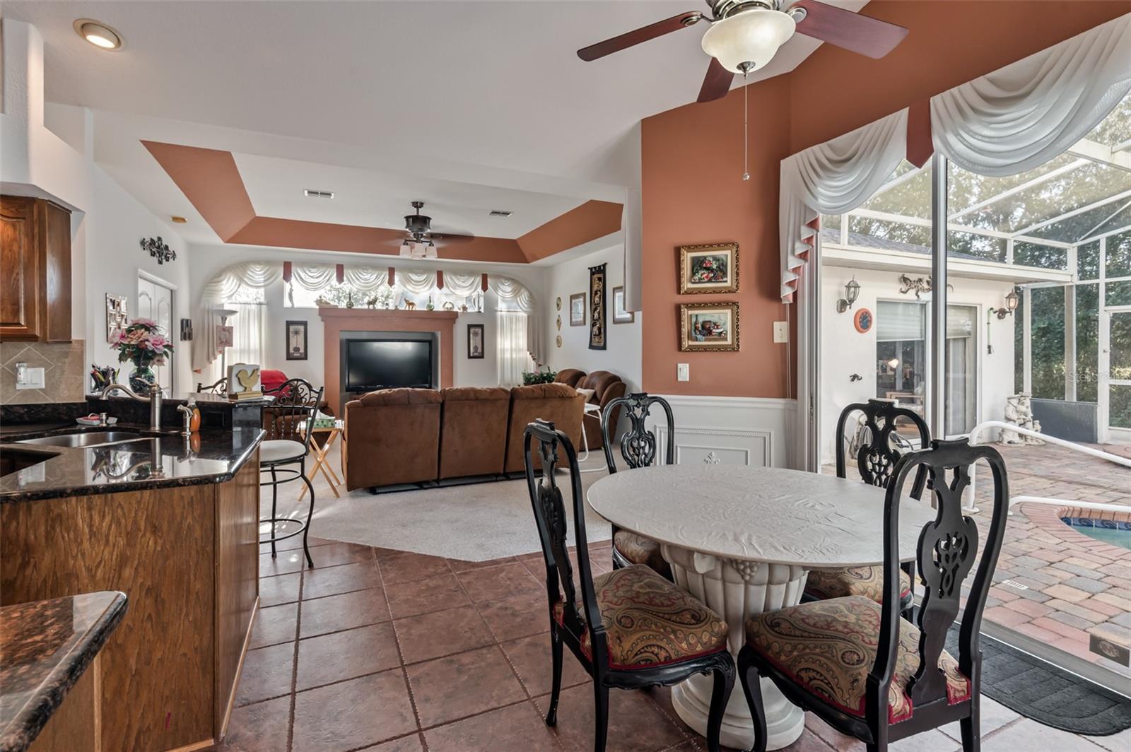 RAINBOW WOODS - Residential