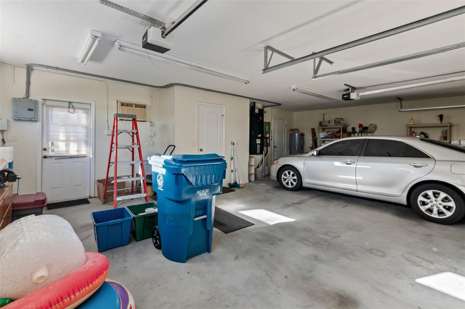 RAINBOW WOODS - Residential