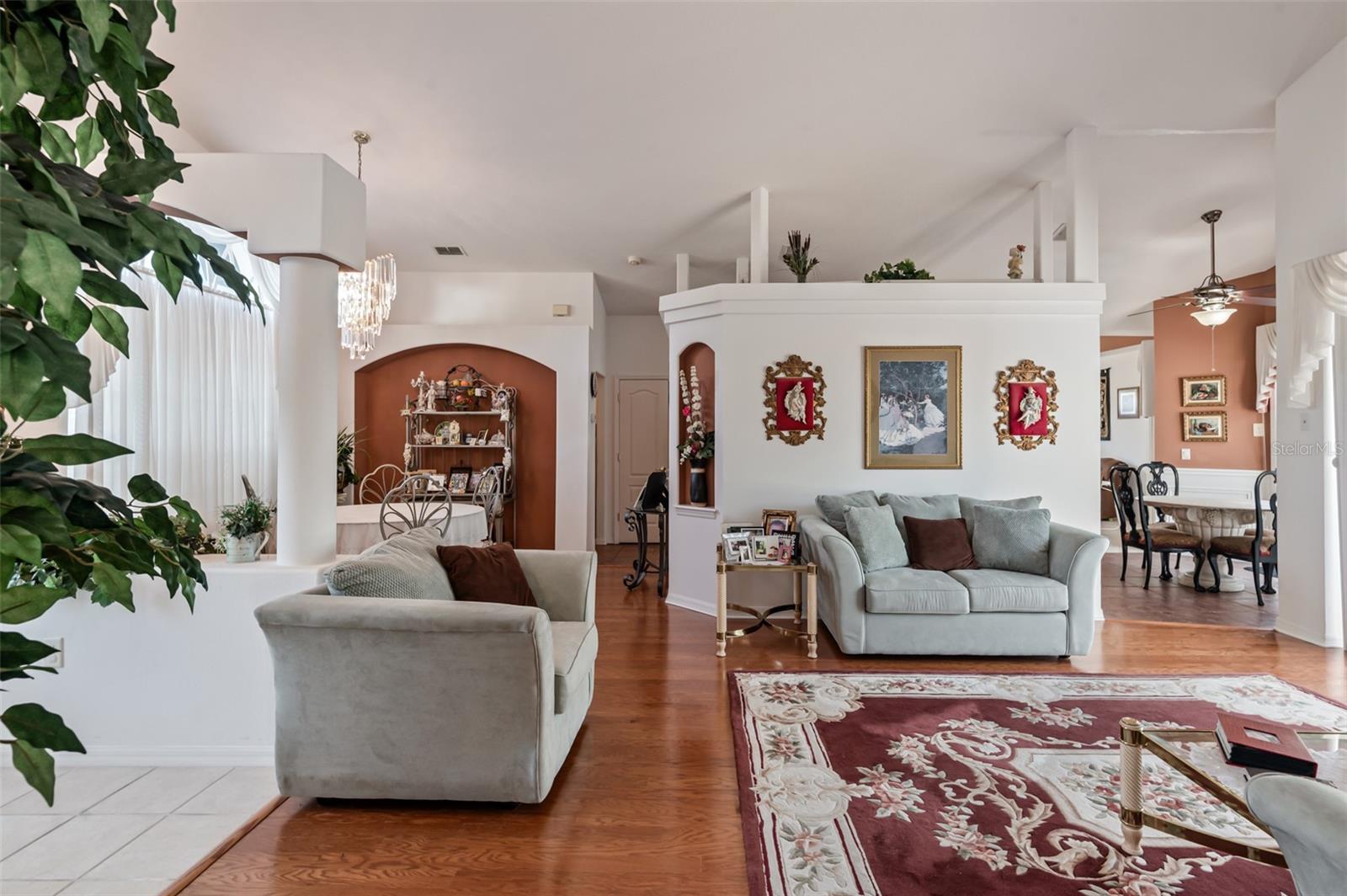 RAINBOW WOODS - Residential