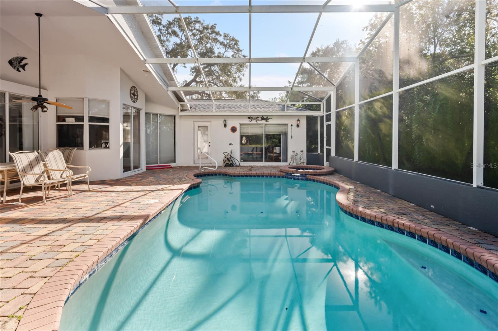 RAINBOW WOODS - Residential