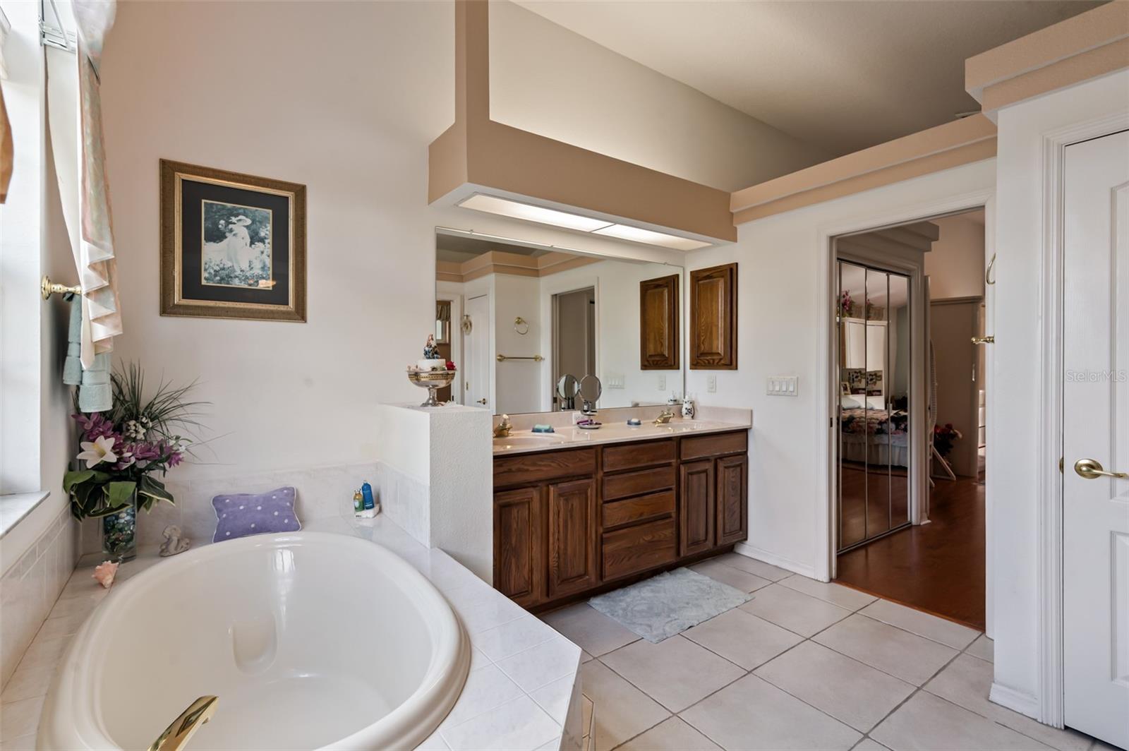 RAINBOW WOODS - Residential