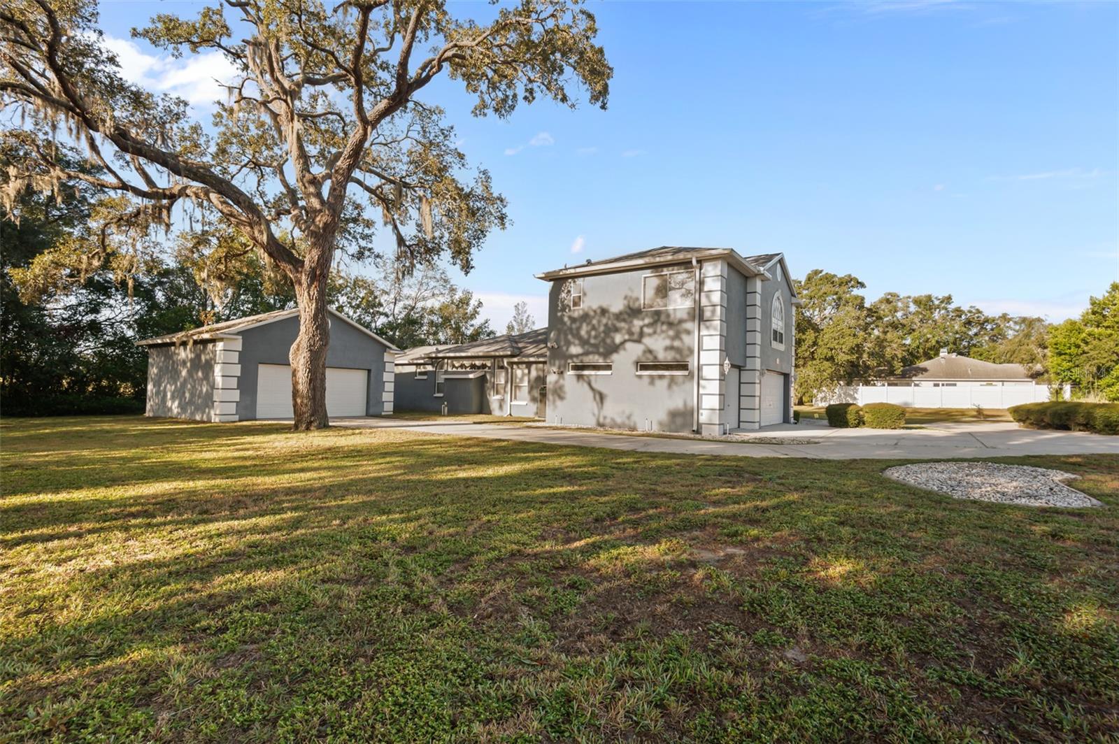 RAINBOW WOODS - Residential