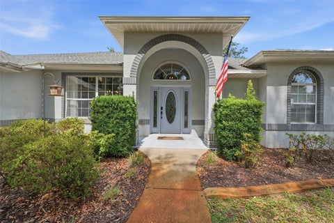 Tiny photo for 240 N Country Club Drive, Crystal River, FL 34429 (MLS # W7887000)