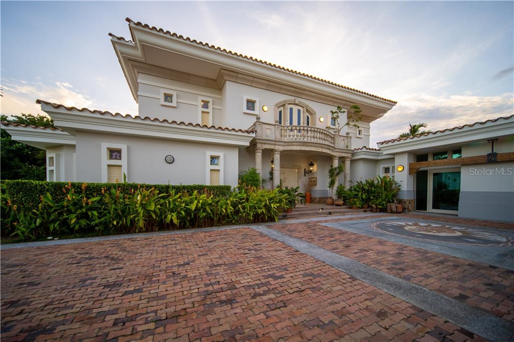 DORADO COUNTRY ESTATES - Residential