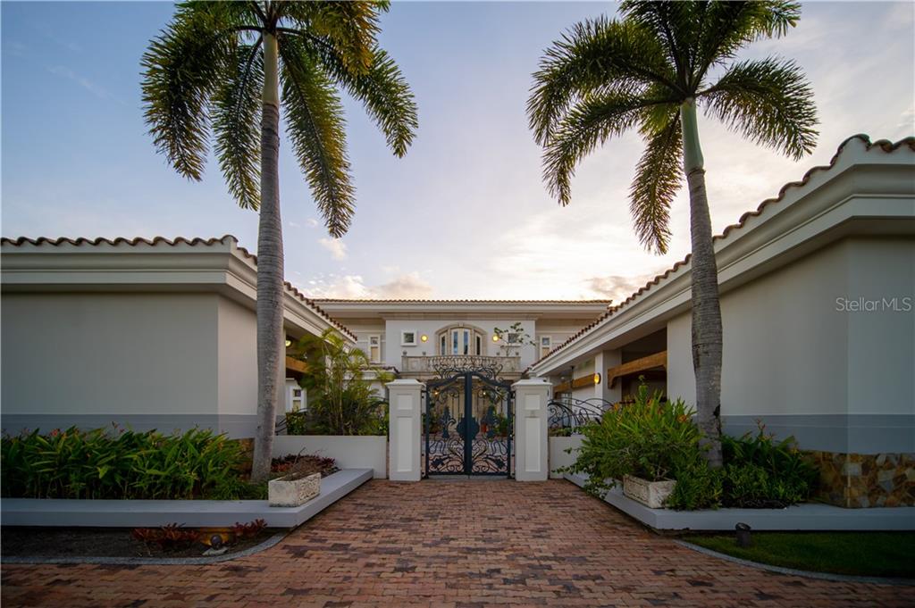 DORADO COUNTRY ESTATES - Residential