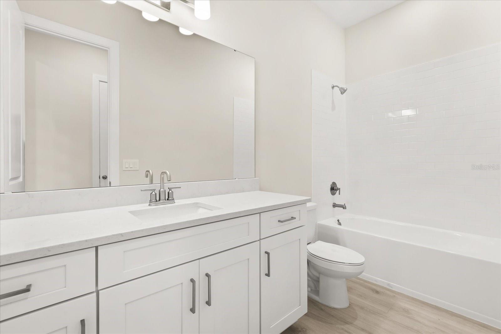 ESPLANADE AT CENTER LAKE RANCH PH 1 - Residential