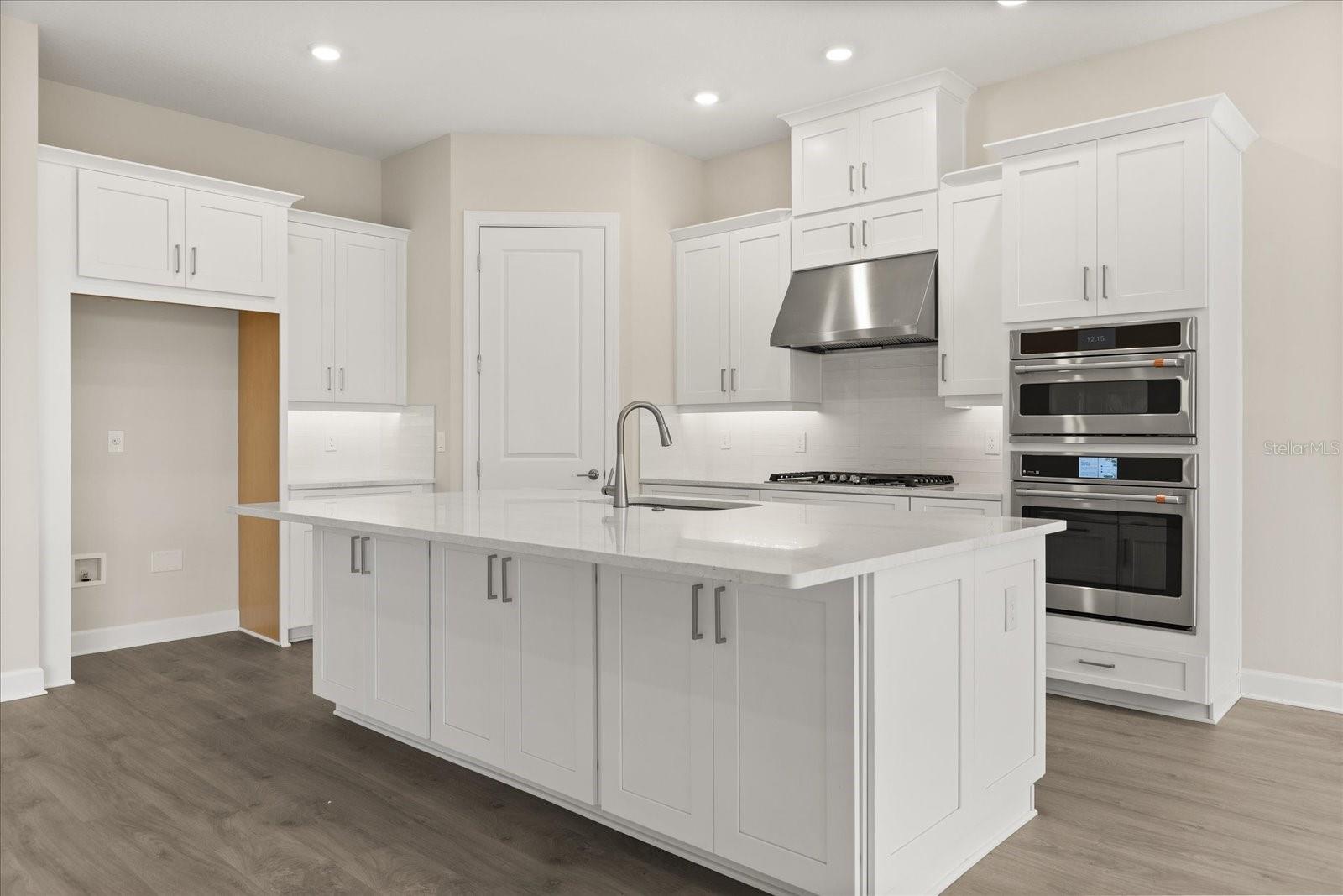 ESPLANADE AT CENTER LAKE RANCH PH 1 - Residential