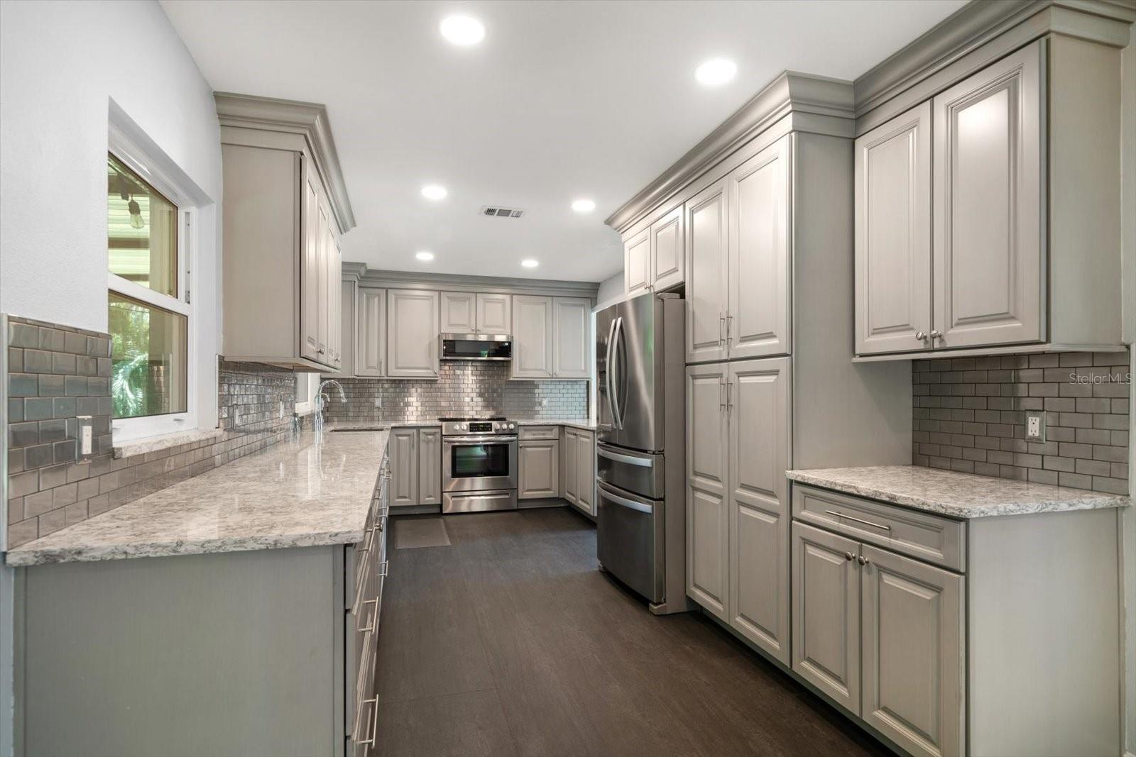 3742 GRANTHAM COURT