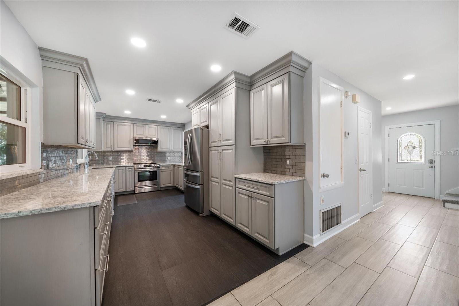 3742 GRANTHAM COURT