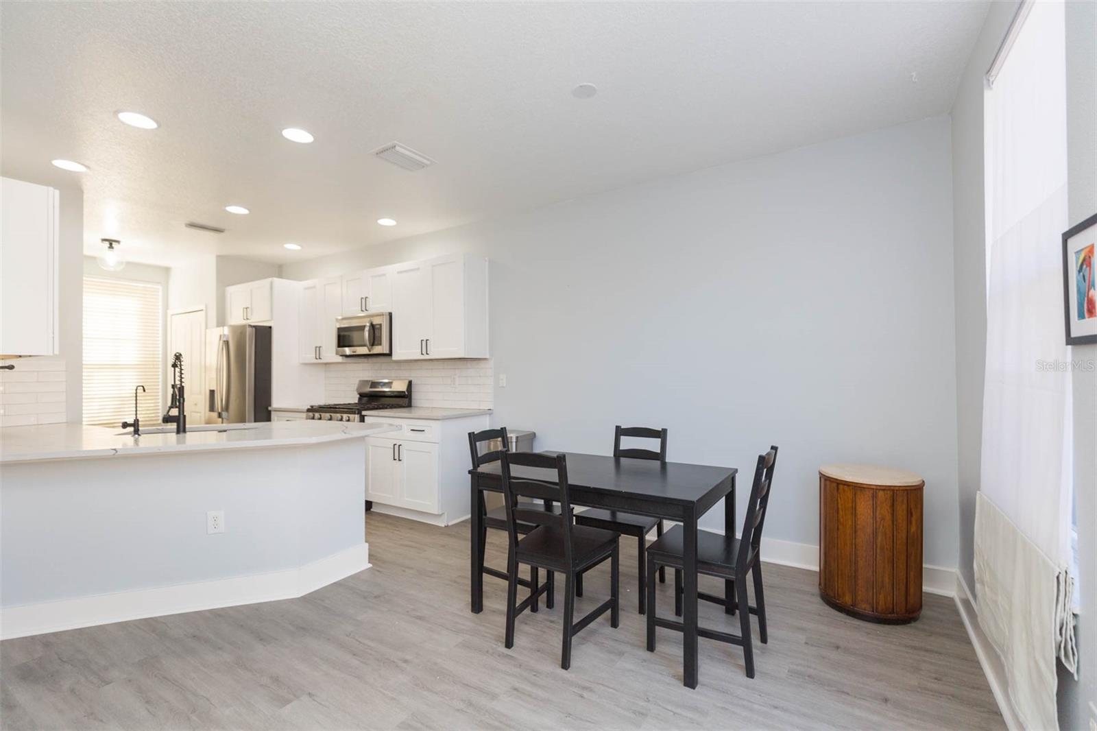 WESTCHASE SEC 325A - Residential Lease