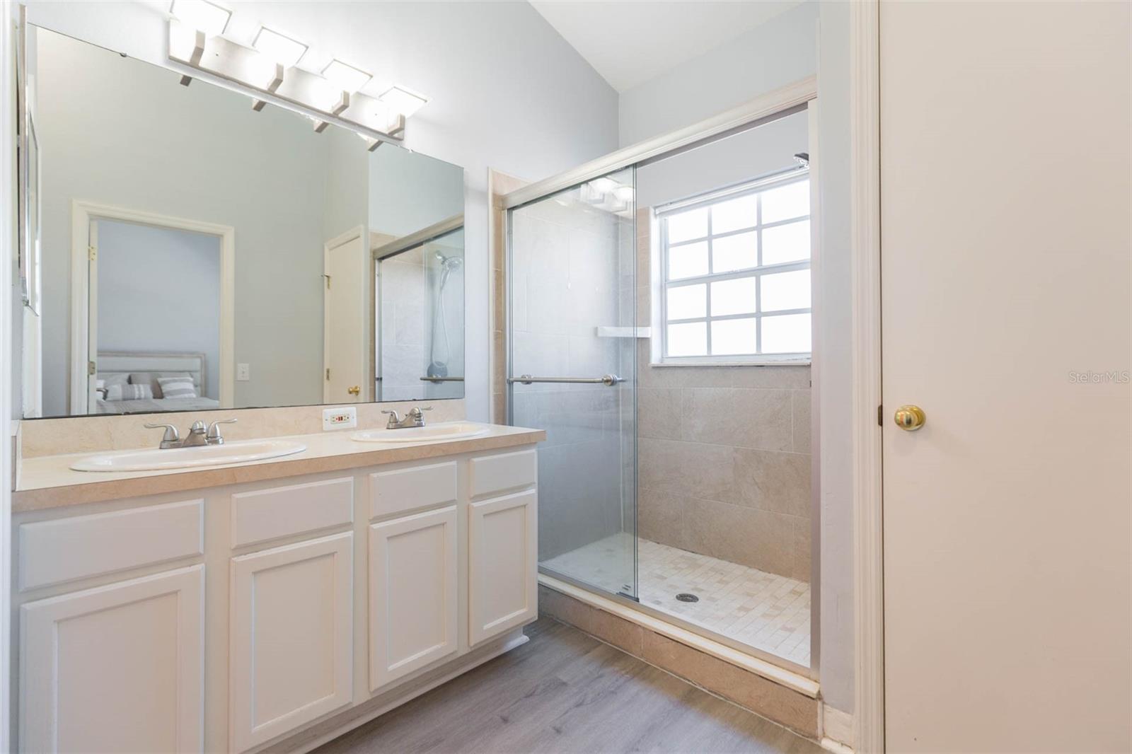 WESTCHASE SEC 325A - Residential Lease