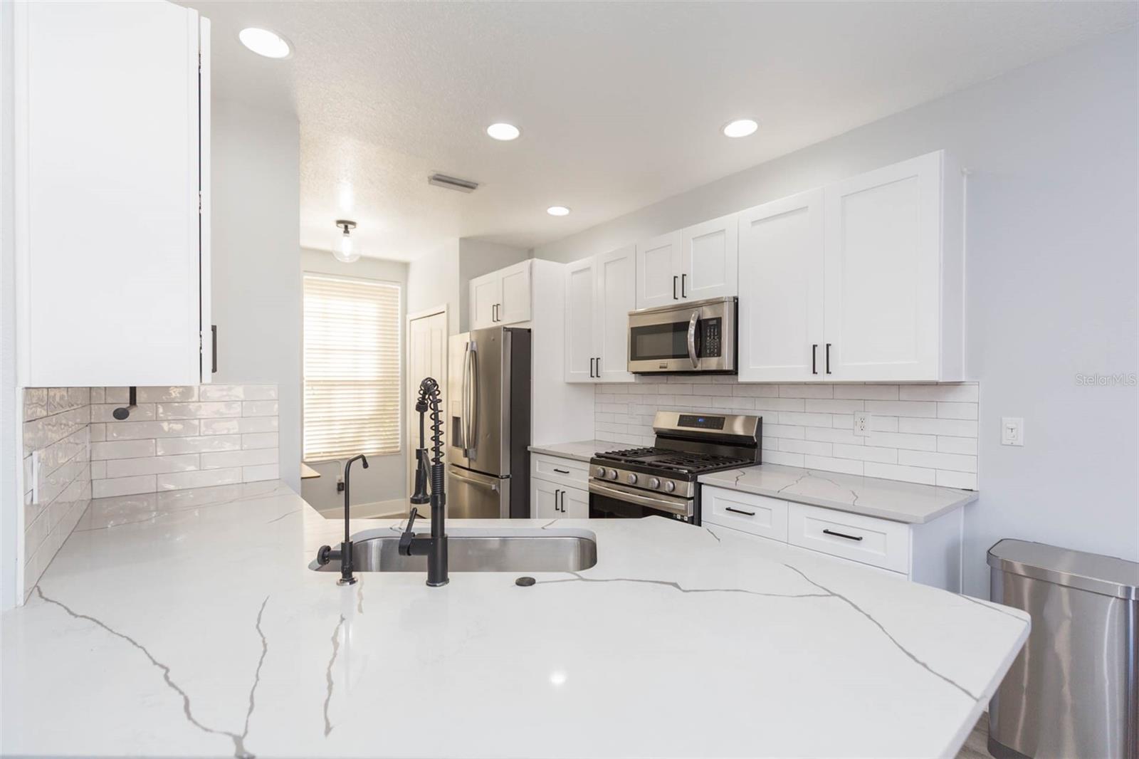 WESTCHASE SEC 325A - Residential Lease