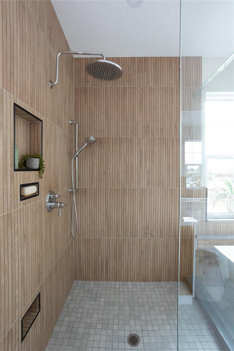 GULF SHORES 6TH ADD - Residential