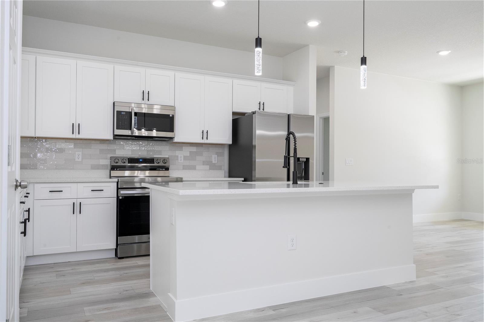 CITRUS SPGS UNIT 04 - Residential