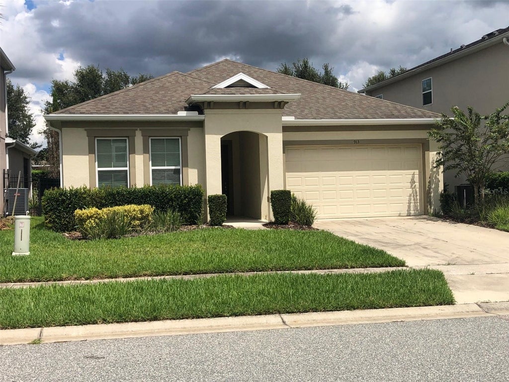 Photo of 913 Berry Leaf Court, Apopka, FL 32703 (MLS # O6440560)
