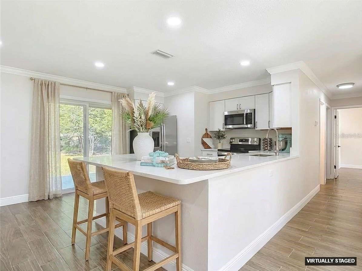 511 W GARDENIA DRIVE