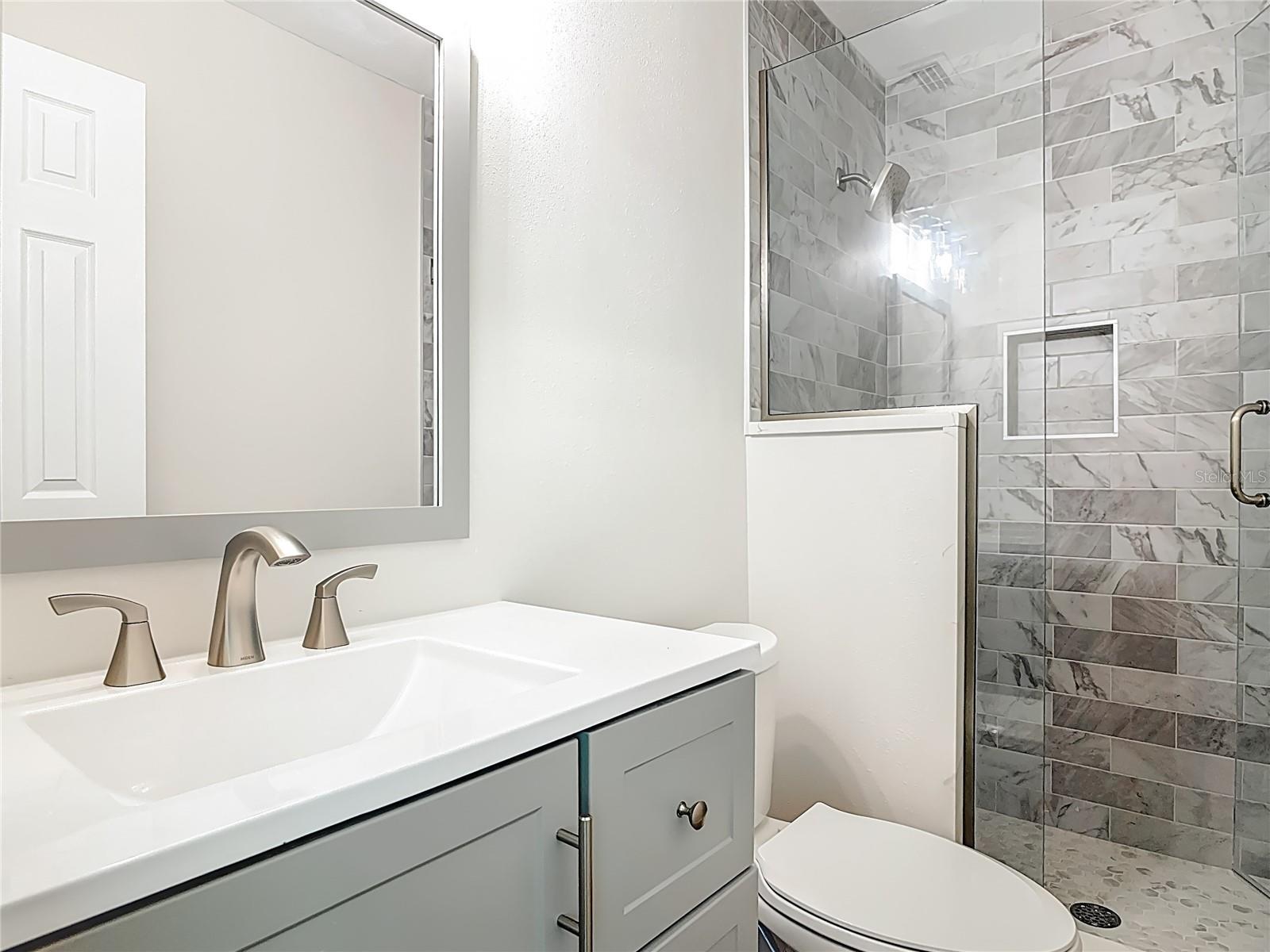 FOX RUN UNIT 01 - Residential