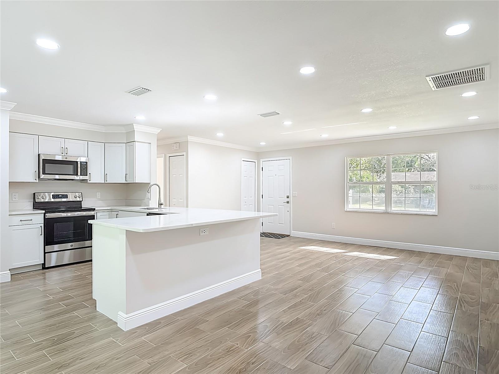 FOX RUN UNIT 01 - Residential