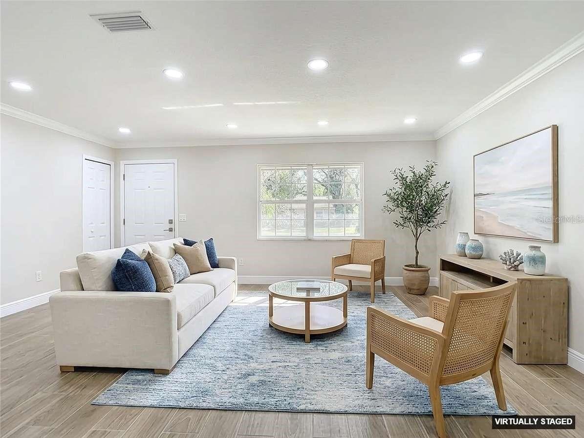 511 W GARDENIA DRIVE