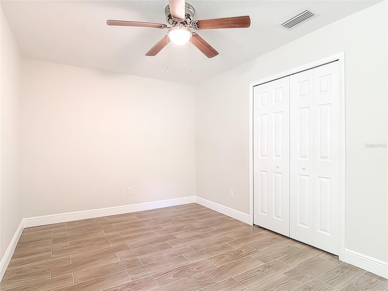 FOX RUN UNIT 01 - Residential