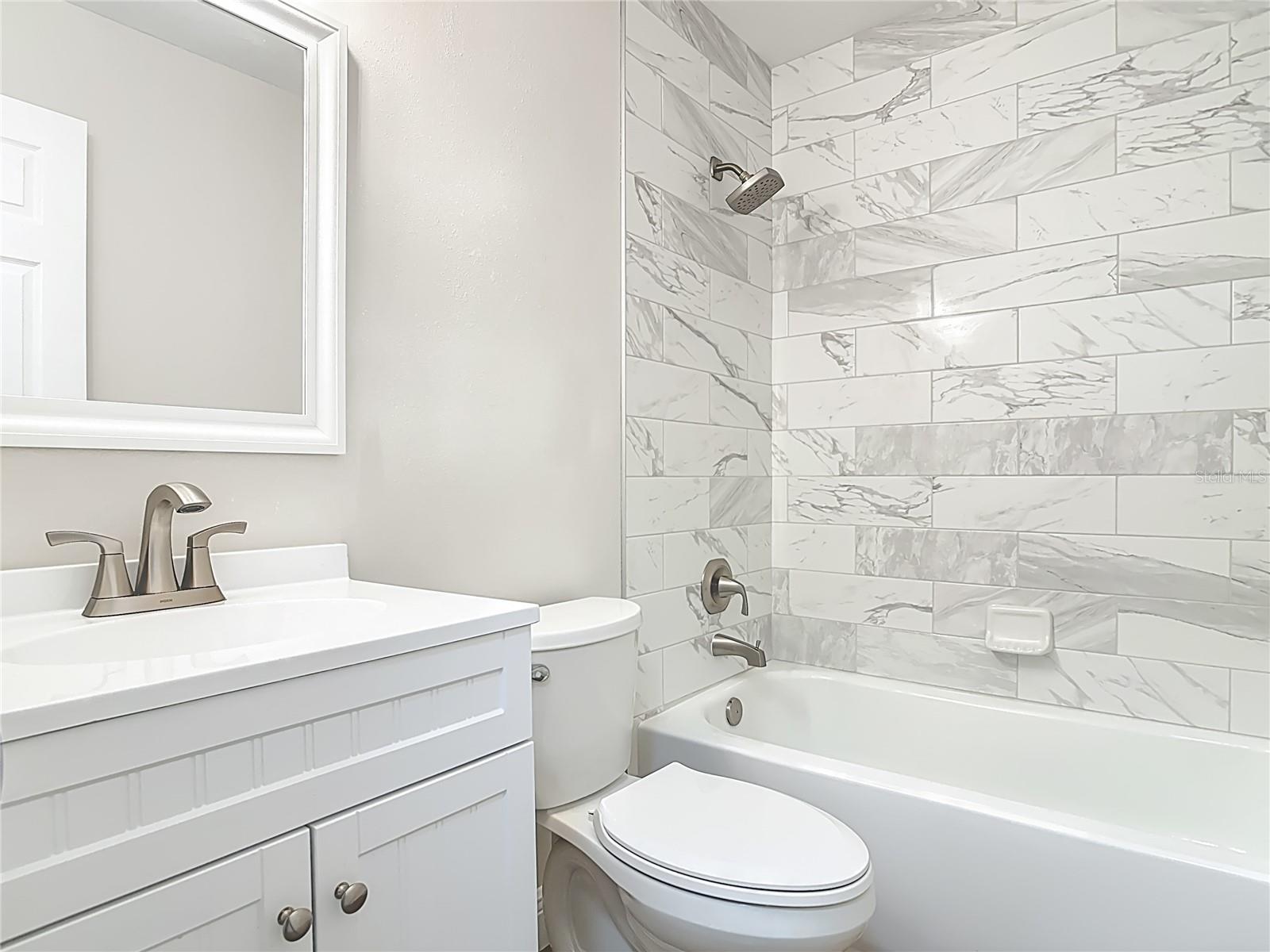 FOX RUN UNIT 01 - Residential