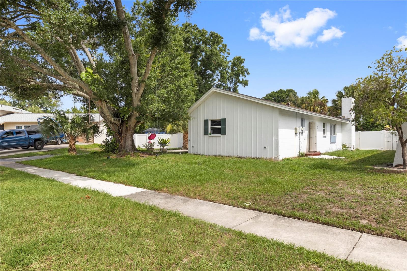 7529 ARMAND CIRCLE