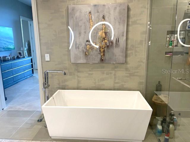 ST. REGIS LONGBOAT KEY - Residential Lease