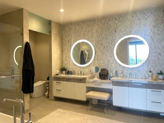 ST. REGIS LONGBOAT KEY - Residential Lease