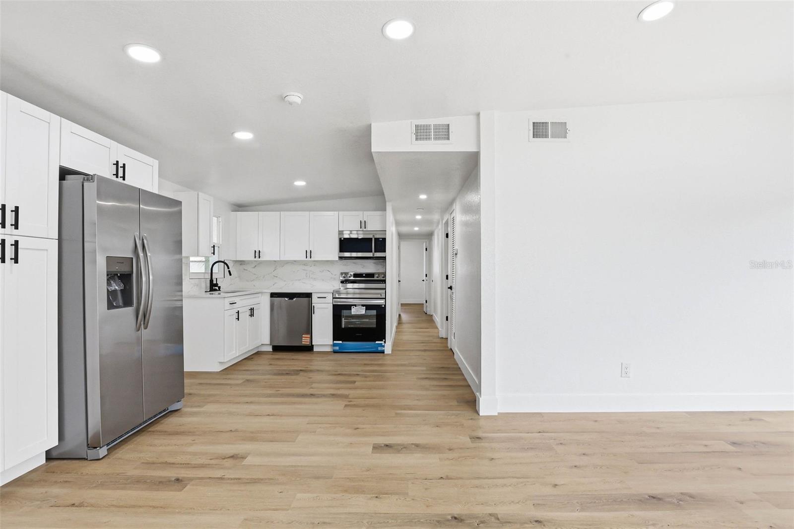 CLAIR MEL CITY UNIT 9 - Residential