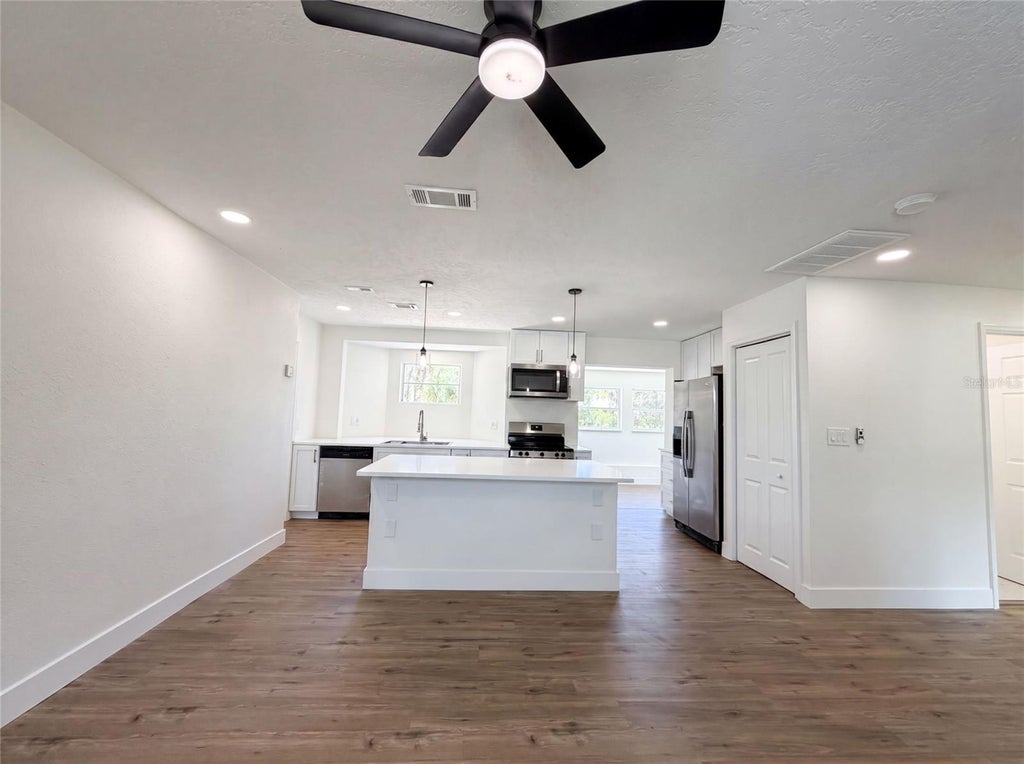 Photo of 561 Yale Road, Venice, FL 34293 (MLS # O6419781)