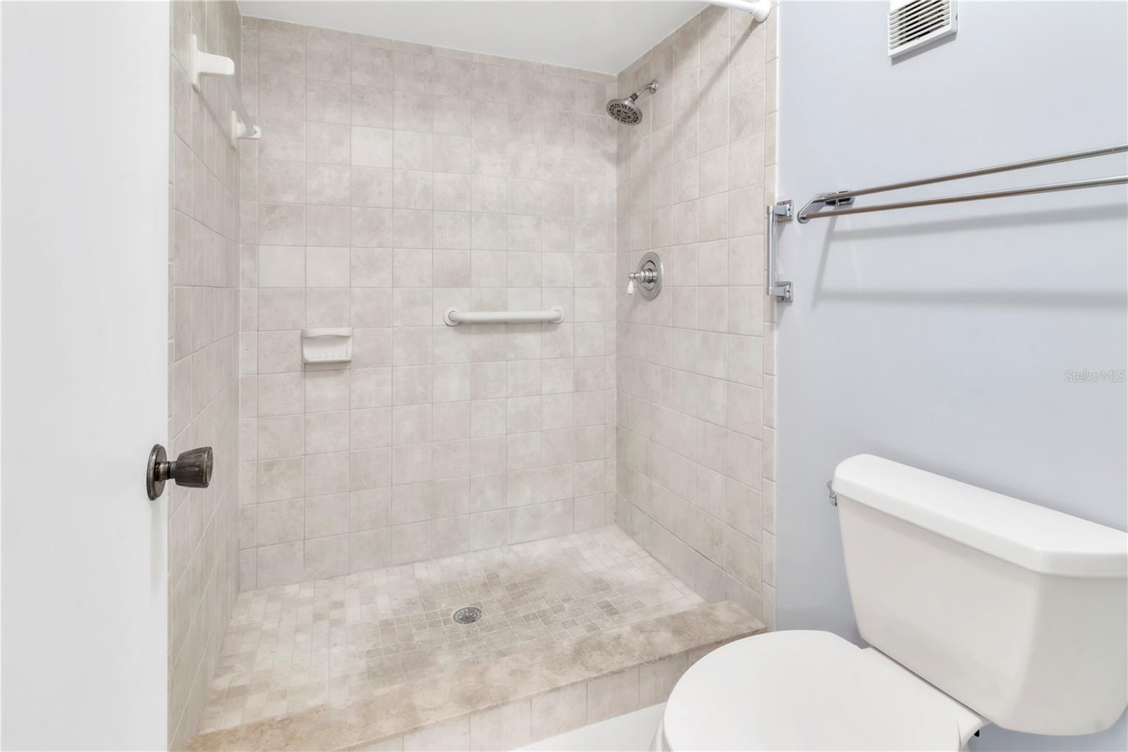 EUROPA OF COUNTRYSIDE CONDO - Residential Lease