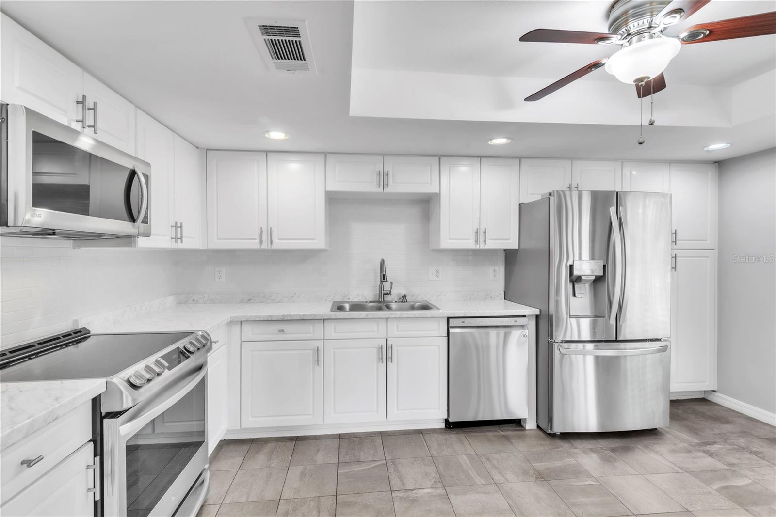 EUROPA OF COUNTRYSIDE CONDO - Residential Lease