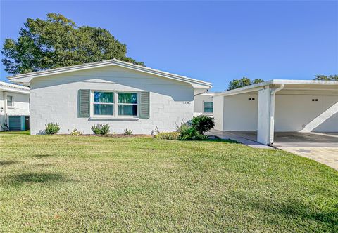 A home in LAKELAND