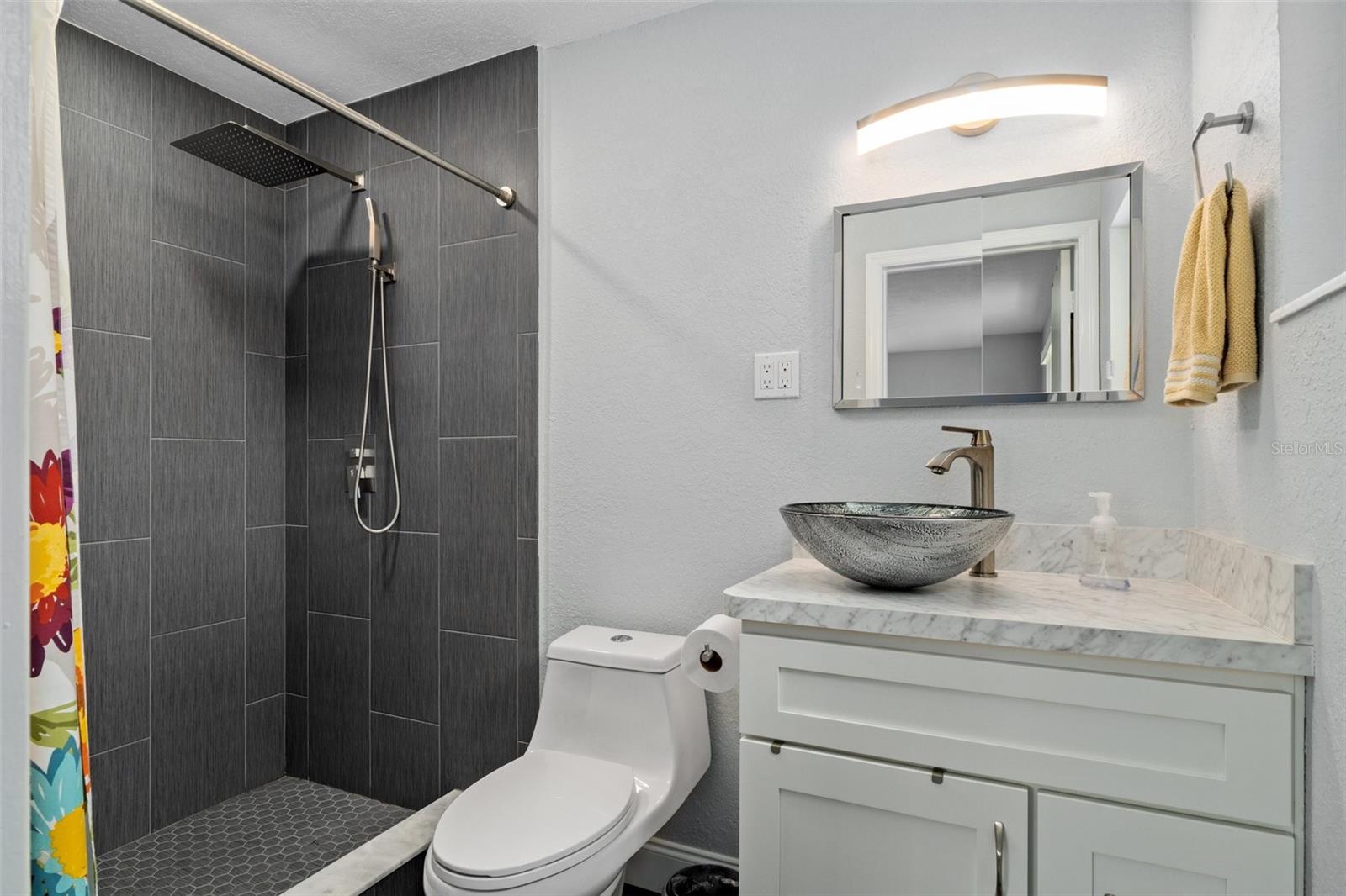 BEVERLY HILLS UNIT 05 - Residential