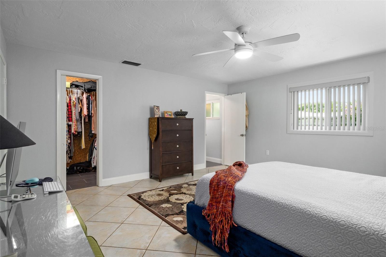 BEVERLY HILLS UNIT 05 - Residential