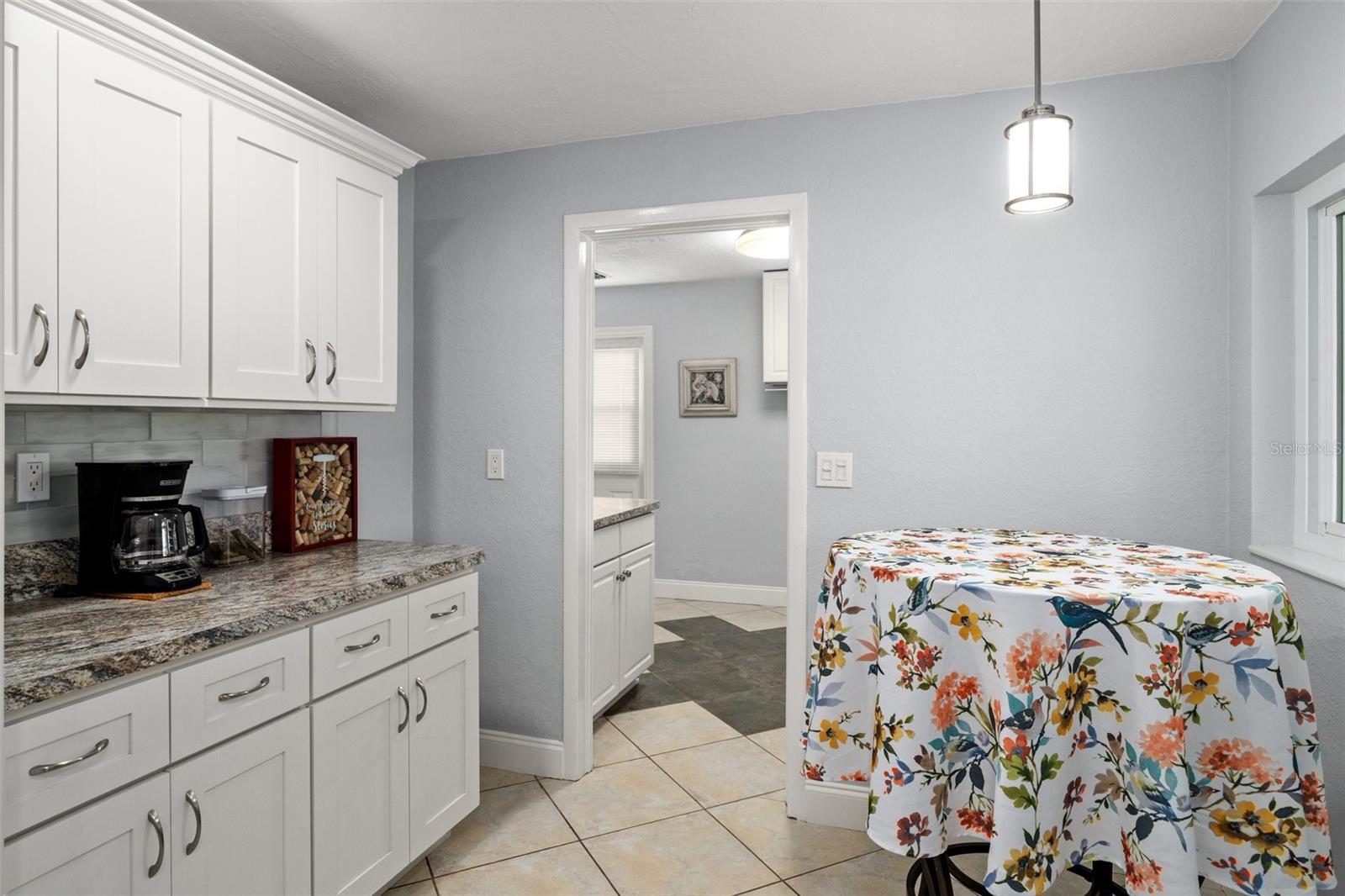 BEVERLY HILLS UNIT 05 - Residential