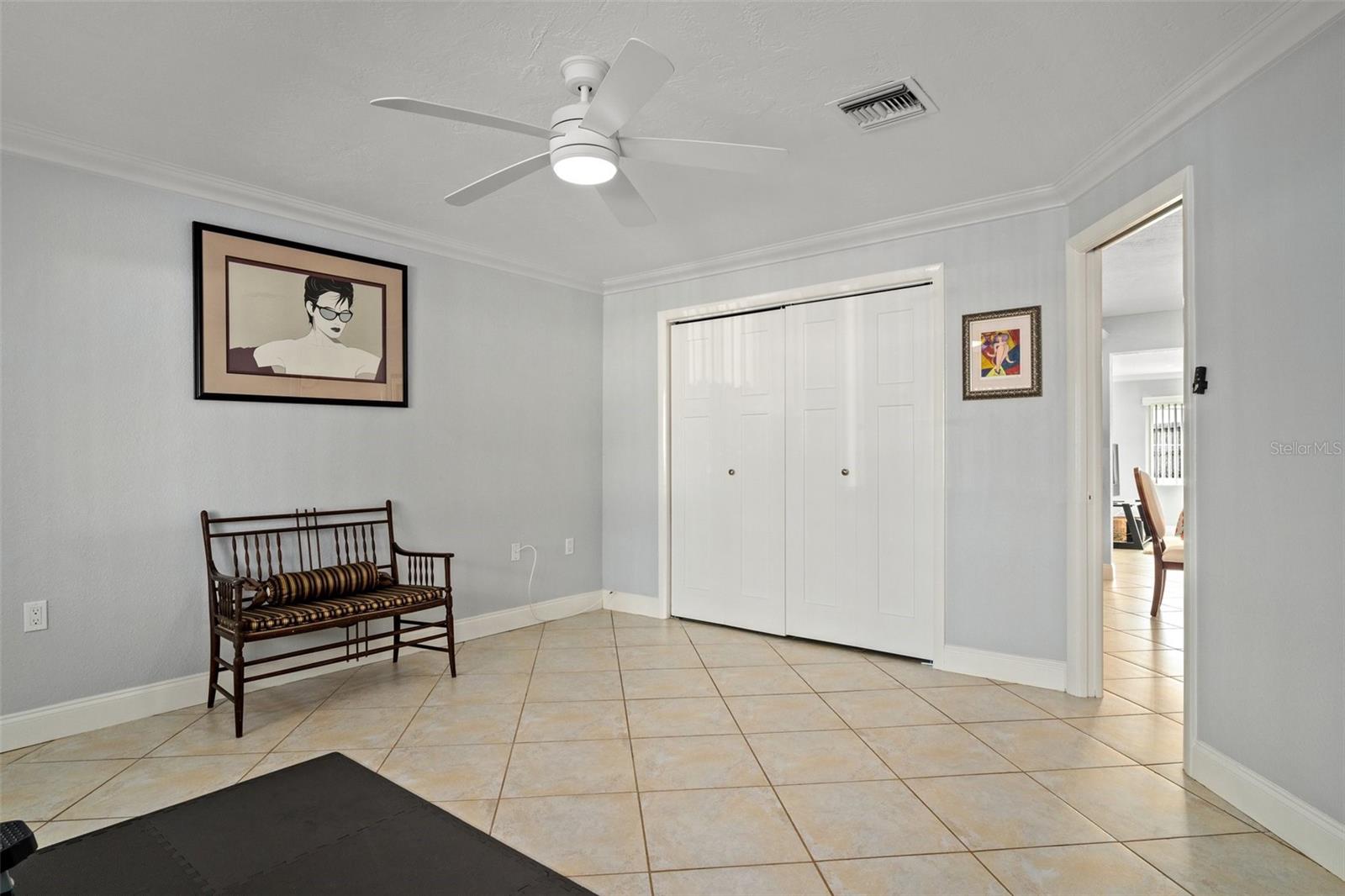 BEVERLY HILLS UNIT 05 - Residential