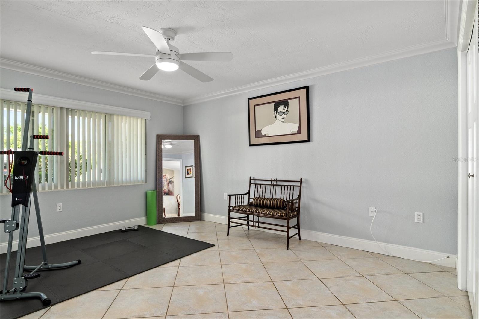 BEVERLY HILLS UNIT 05 - Residential