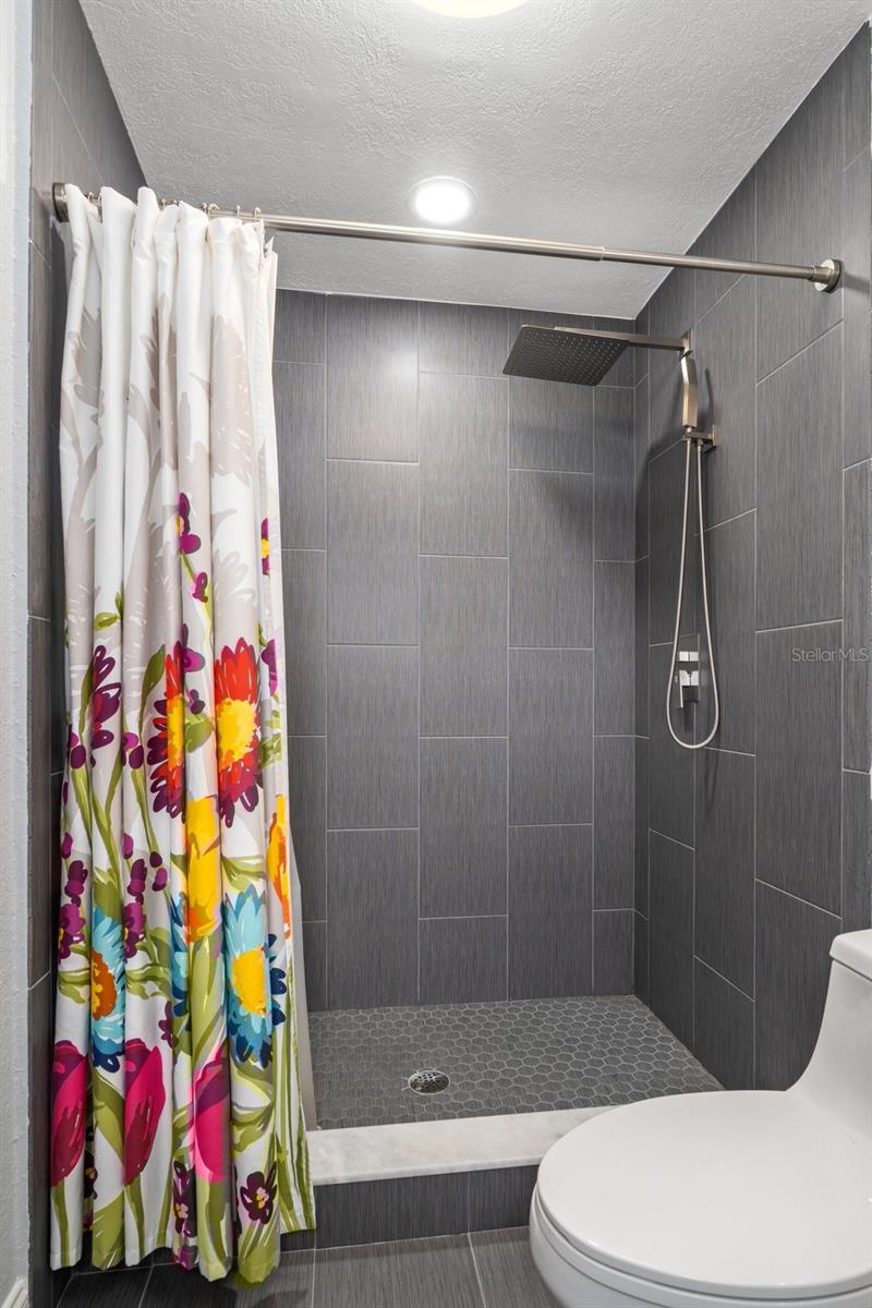 BEVERLY HILLS UNIT 05 - Residential